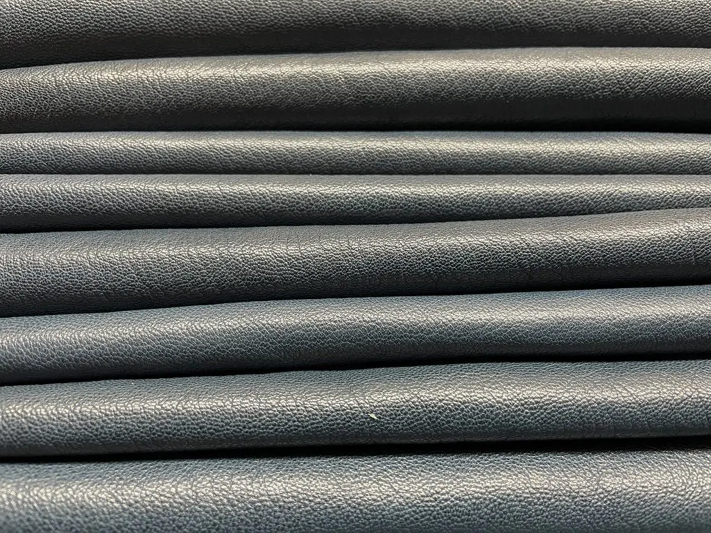 Capra Granulosa .65-.75 Mm (NAVY BLUE)