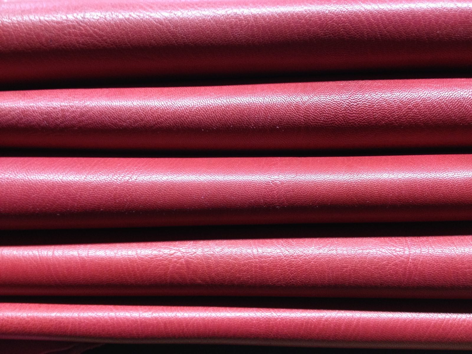 Color 104 Red #104 Sokto Vegetable Goat